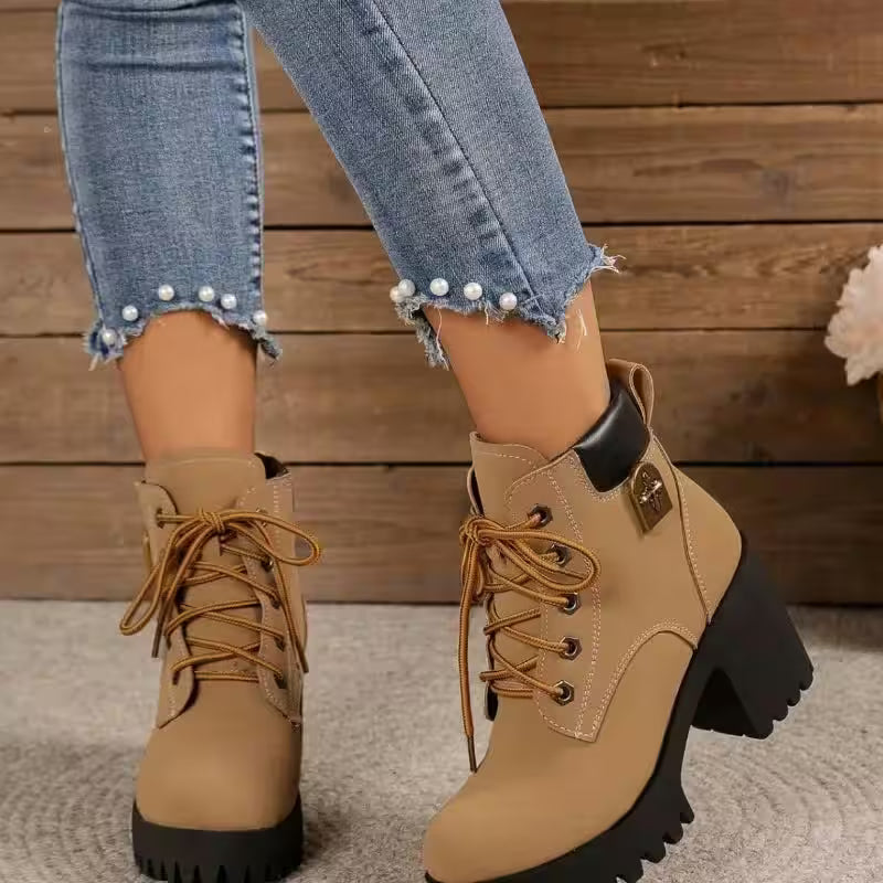 Retro Round Toe Chunky Heels Ankle Boots - Additional View 2