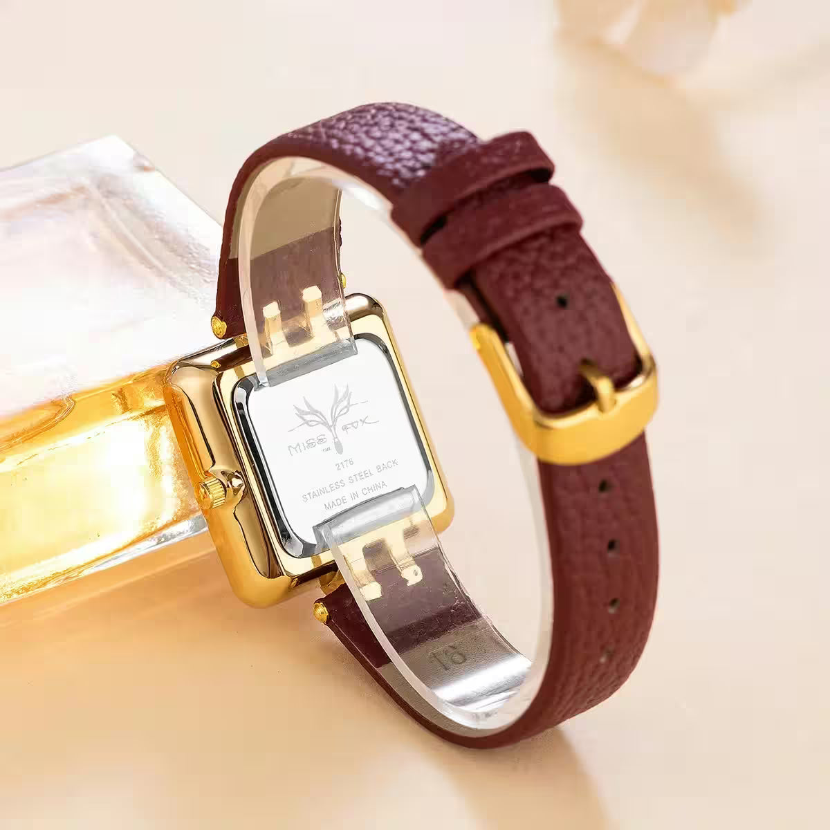 Wine Red Waterproof Belt Ladies Fashion Quartz Clock Watches - Women's Fashion - View 4