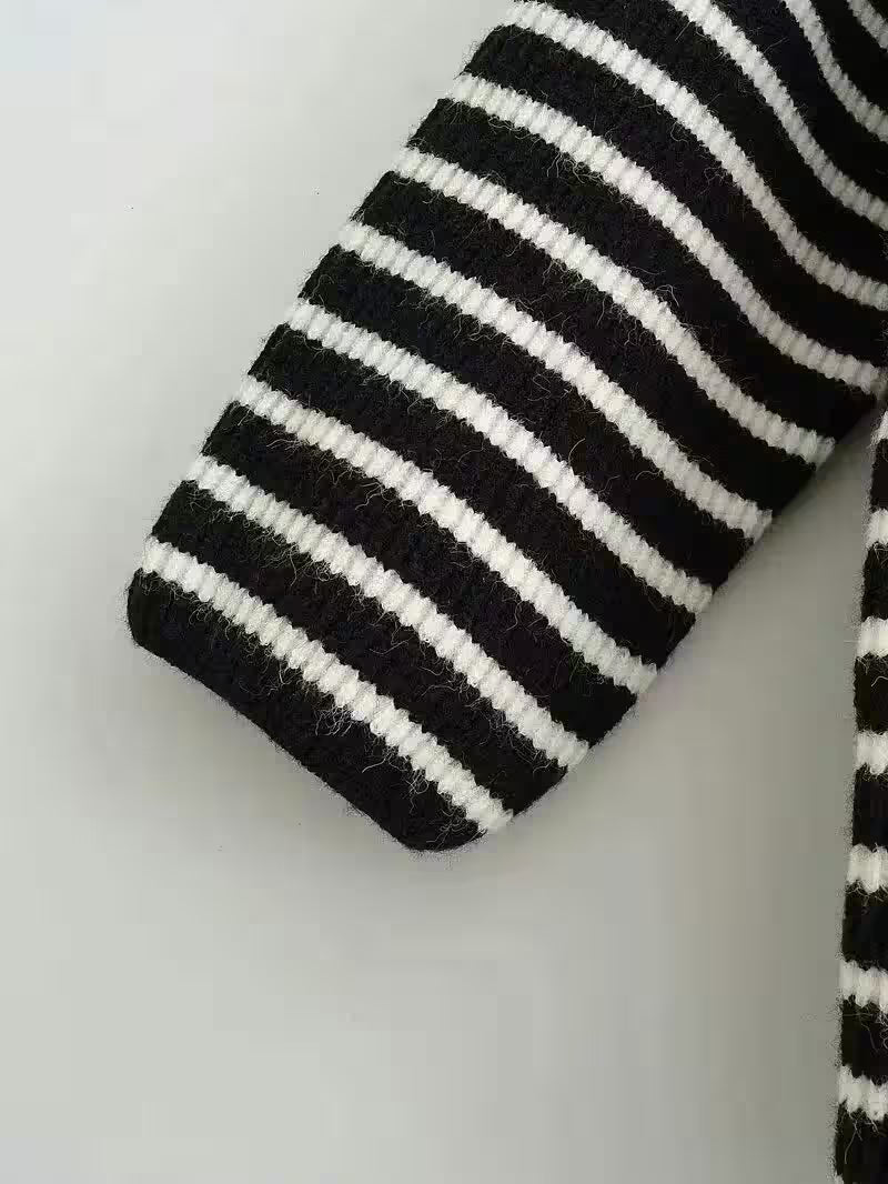 Plus Size Sweater Roomy Mid-Length Crew Neck - Additional View 5