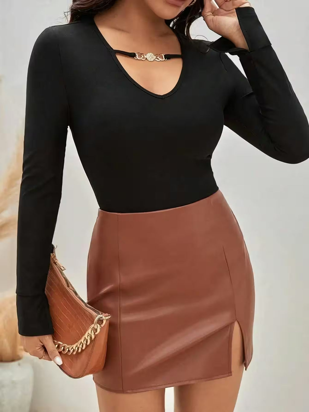 Sexy V-neck Slim Long-sleeved T-shirt - Additional View 5