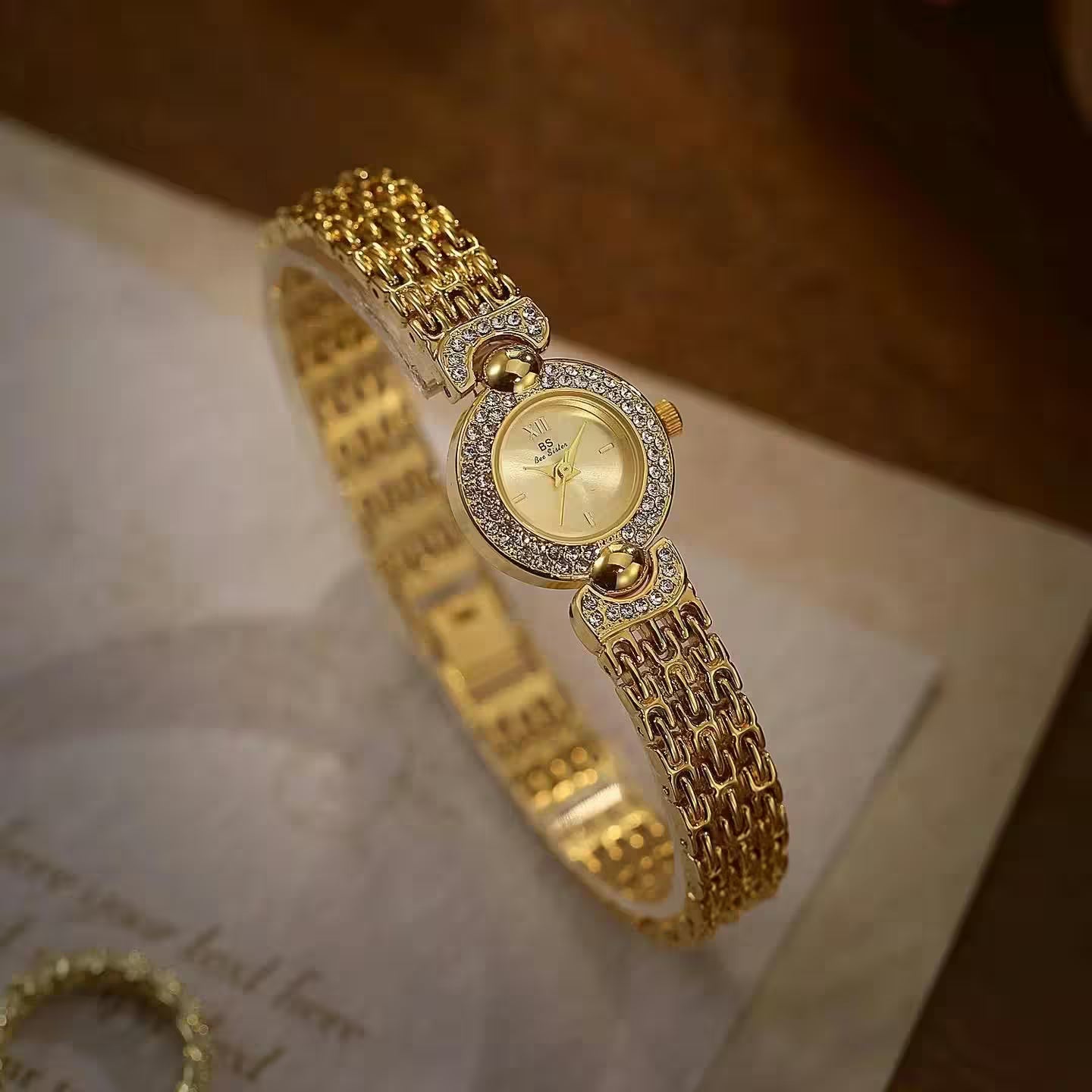 Wristwatch Luxury Vintage Gold Watch Retro - Additional View 7