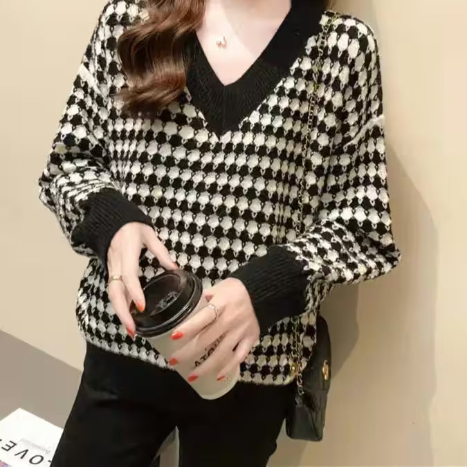 Women's Sweater - Detail View