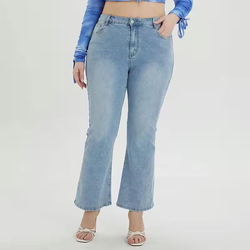 Plus Size Flared Jeans Light Blue Washing - Additional View 7