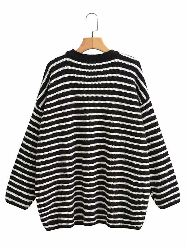 Plus Size Sweater Roomy Mid-Length Crew Neck