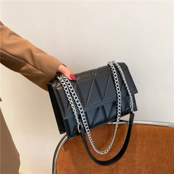 Crossbody Bag Style & Functionality