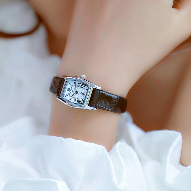 Watches Fashion High Quality Retro Leather Strap Quartz