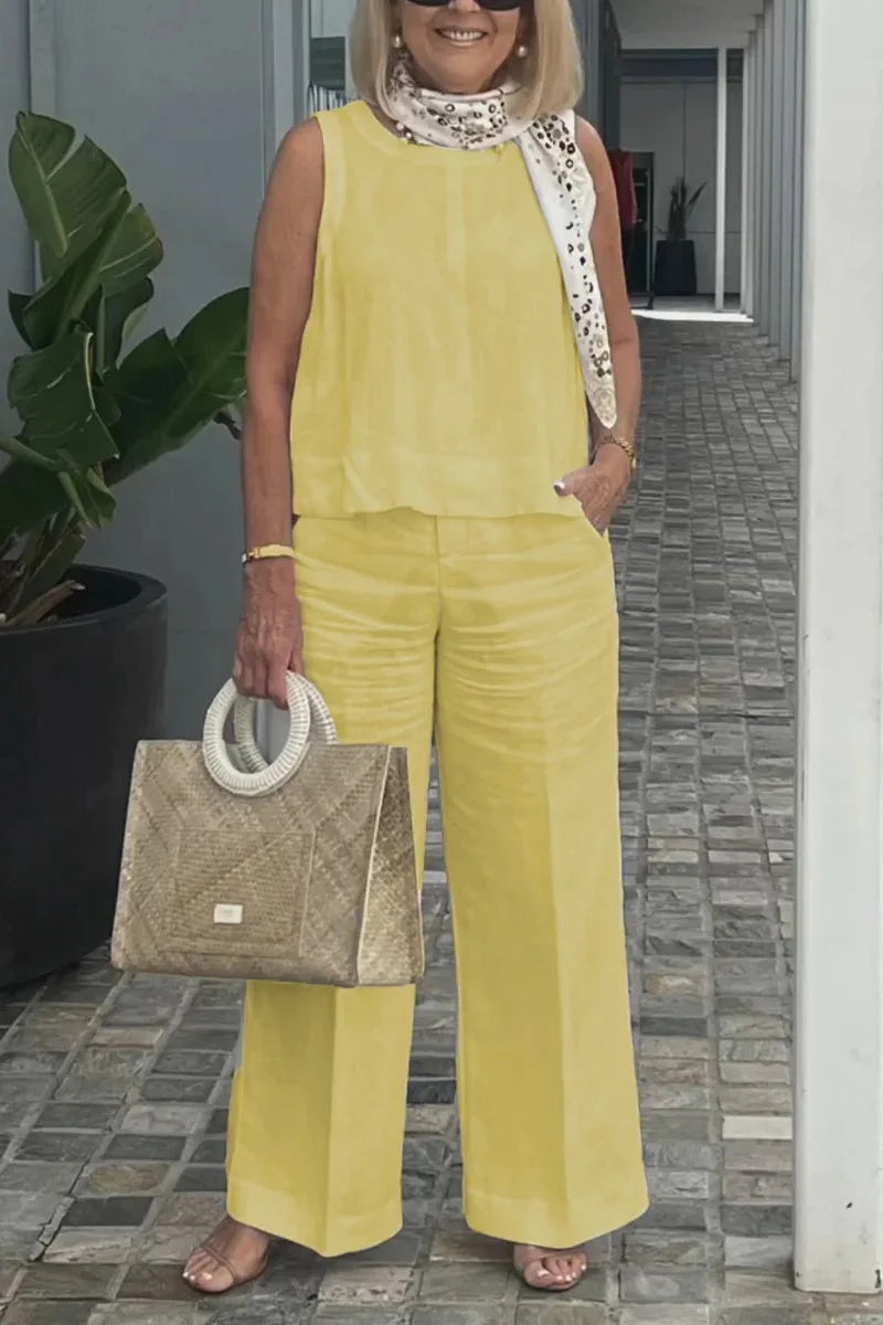 Plus-size casual fashion sleeveless loose