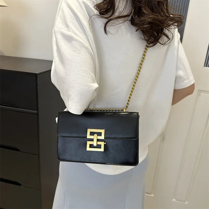 Bags The Epitome of Street Chic