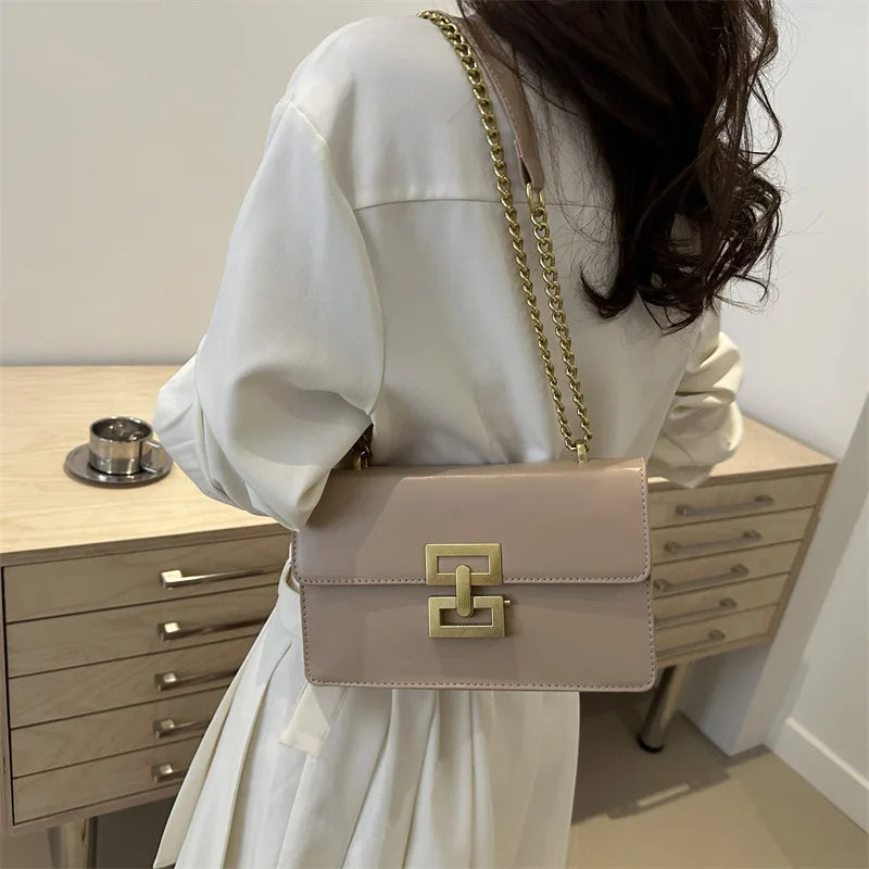Bags The Epitome of Street Chic