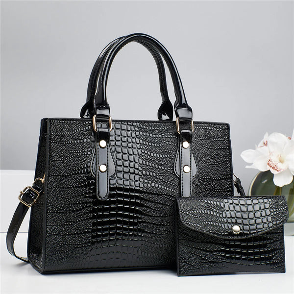 Serpentine Tote Bag – Elegance