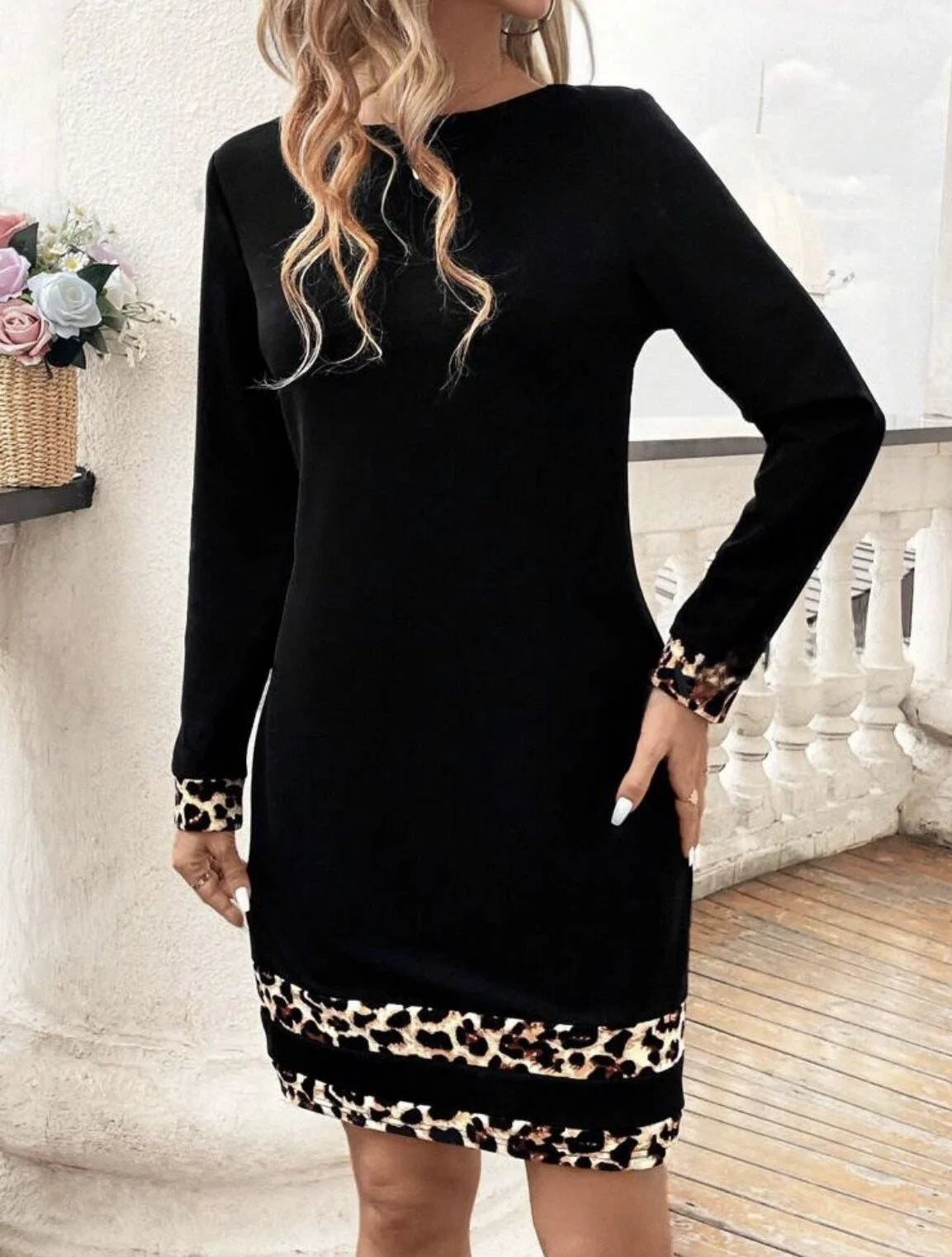 Dress Elegant Flattering fit and flare silhouette - Women's Fashion - View 3