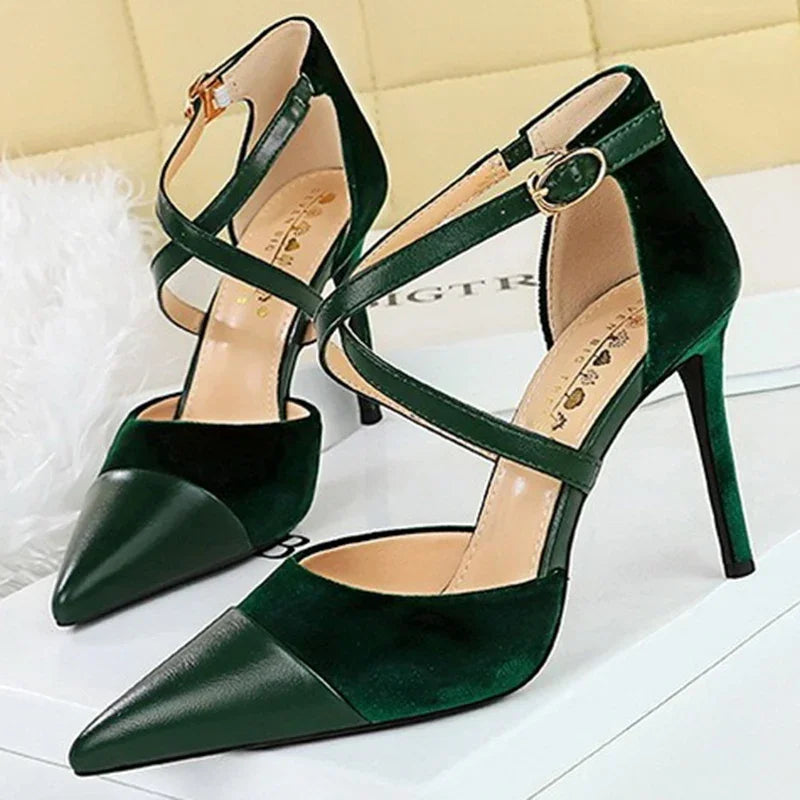 Women's Shoes - Detail View