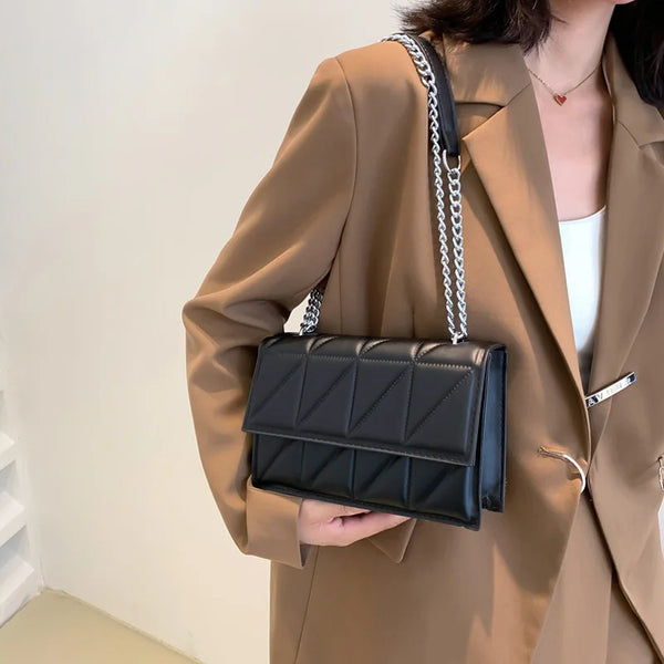 Crossbody Bag Style & Functionality