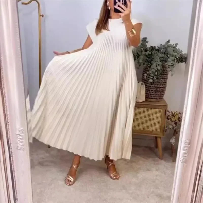 Dress fashion O-Neck Sleeveless Pleated Maxi