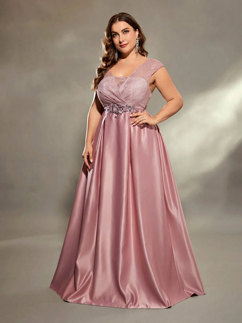 Plus-size hollowed-out shoulder lace chest dress