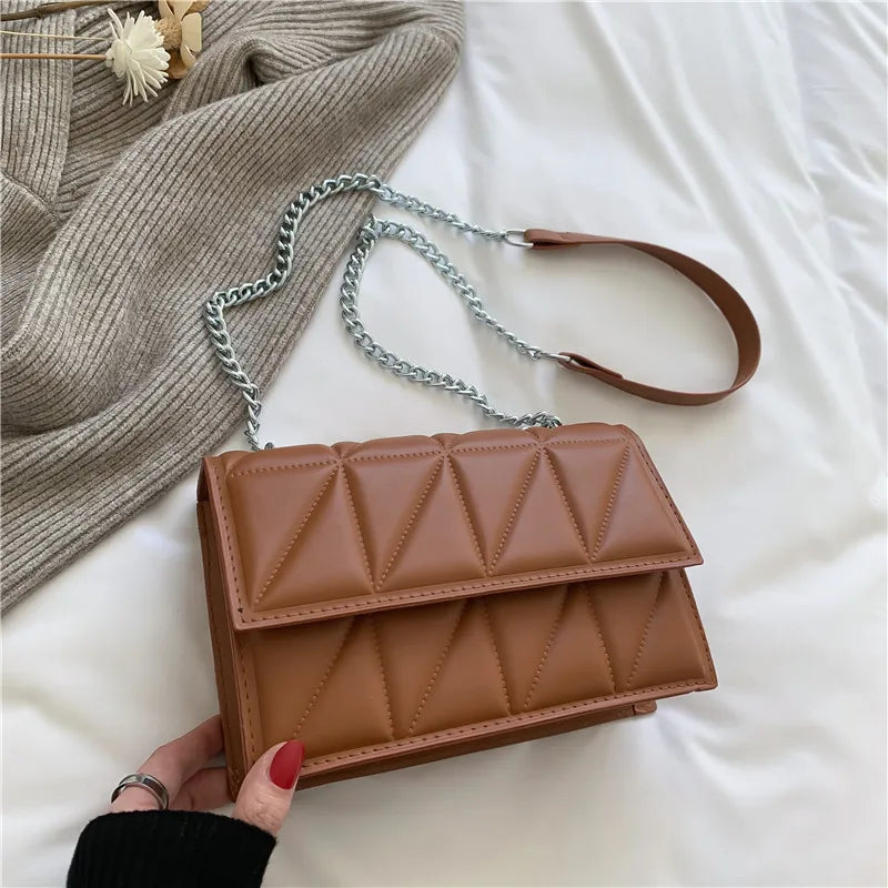 Crossbody Bag Style & Functionality