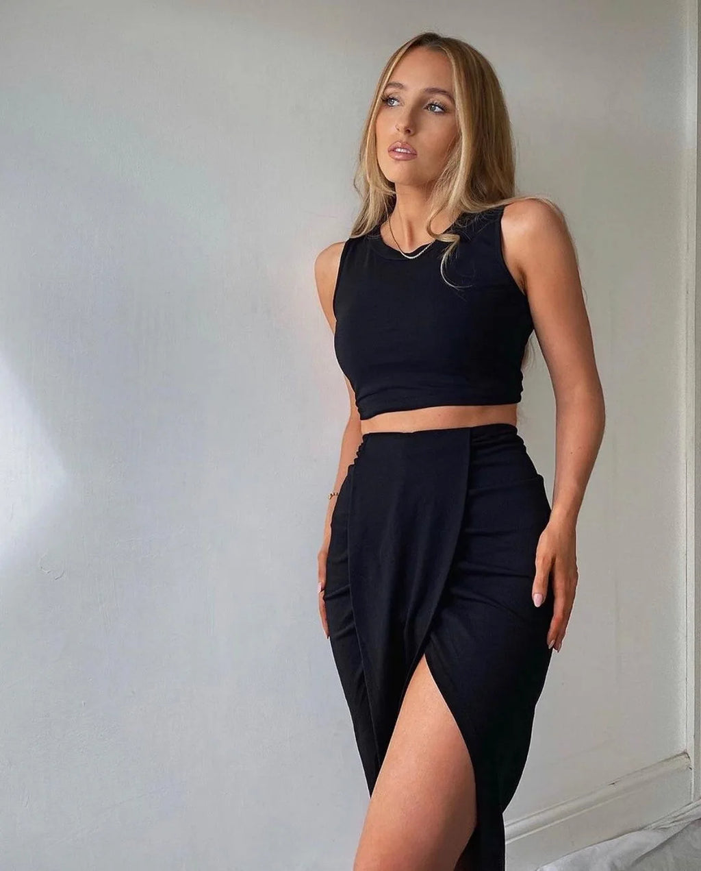 Crop Tank Top & Ruched Asymmetrical Hem Split Skirt Set - Additional View 3