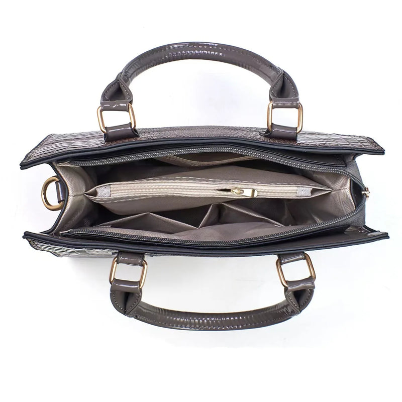 Serpentine Tote Bag – Elegance