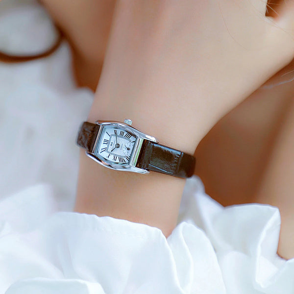Watches Fashion High Quality Retro Leather Strap Quartz