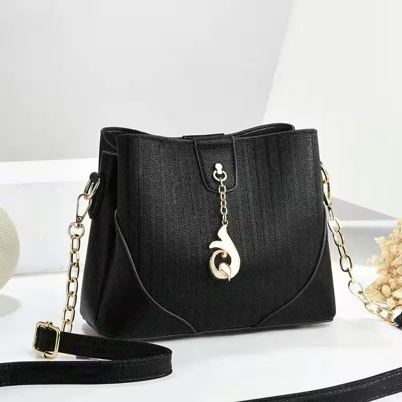 Casual Shoulder Bag Trendy And Stylish - Additional View 9