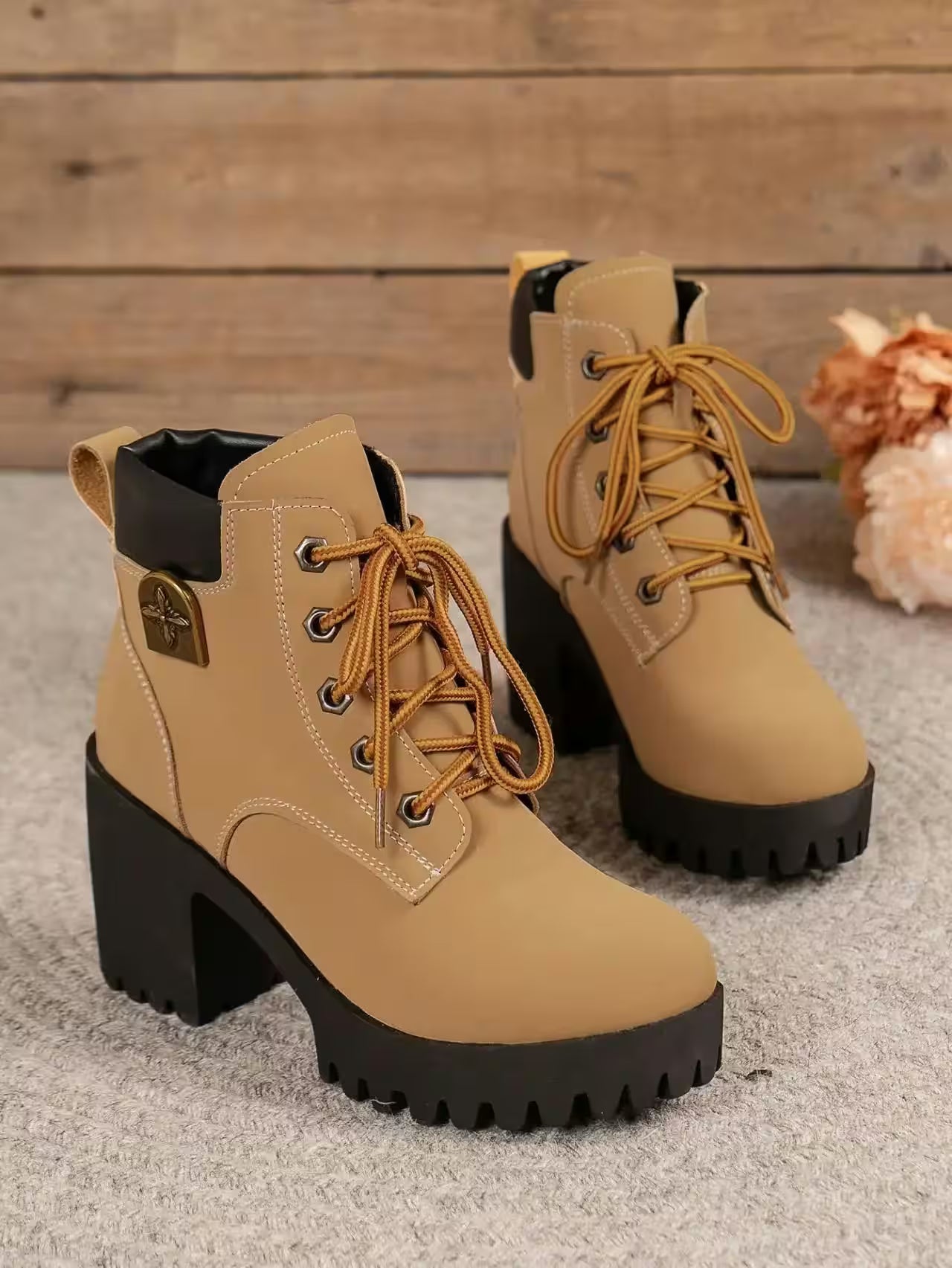Retro Round Toe Chunky Heels Ankle Boots - Additional View 7