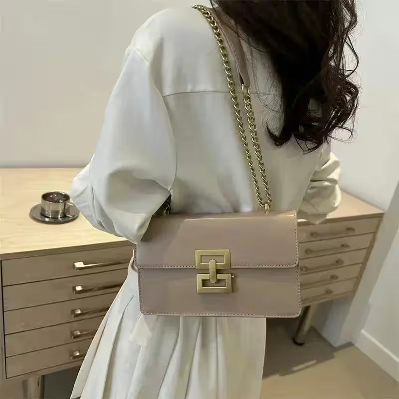 Bags The Epitome of Street Chic - Women's Fashion - View 3