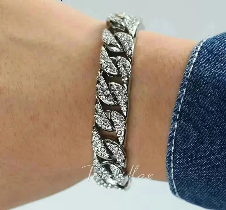 Bracelets - Women's Fashion - View 6