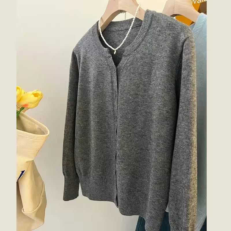Short Cashmere Sweater Round Neck - Additional View 6
