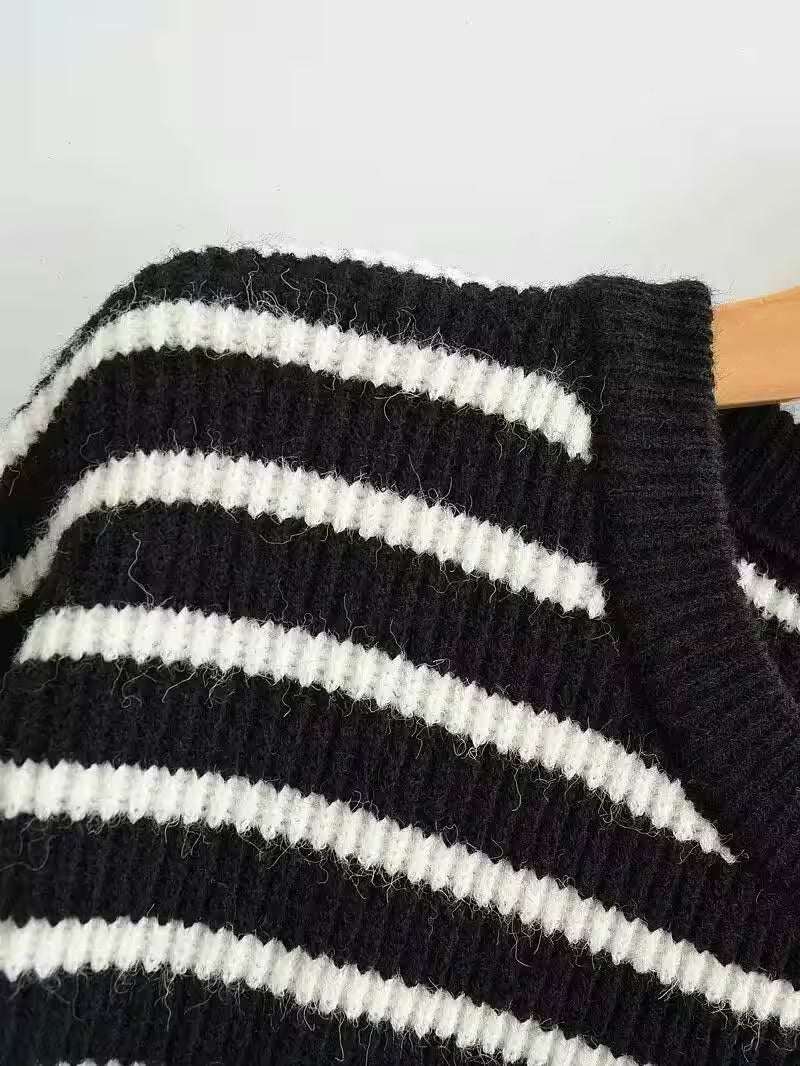 Plus Size Sweater Roomy Mid-Length Crew Neck - Additional View 4