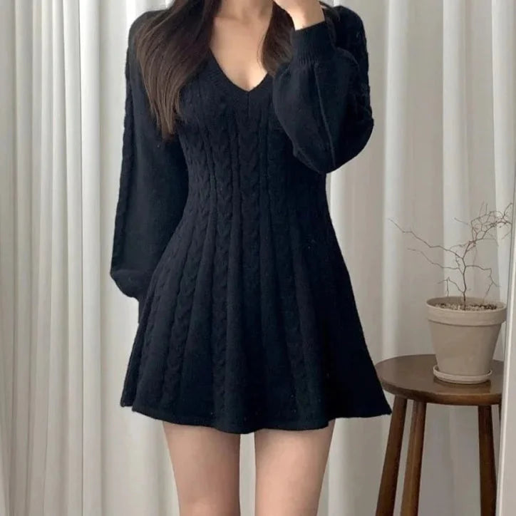 Dress V-neck for a classic and elegant look. - Additional View 6