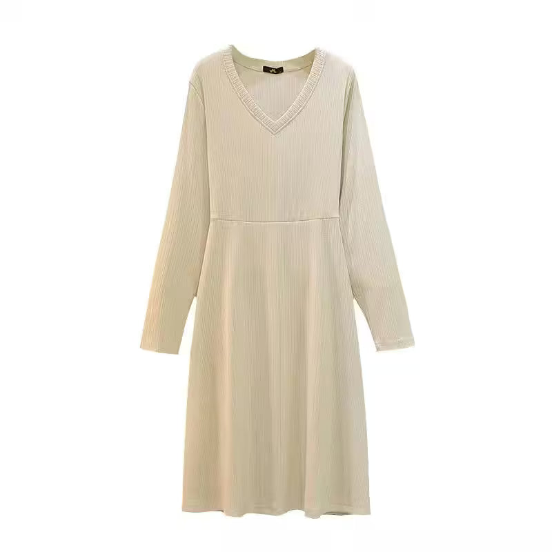 Plus Size Spring Autumn New V-Neck - Additional View 4