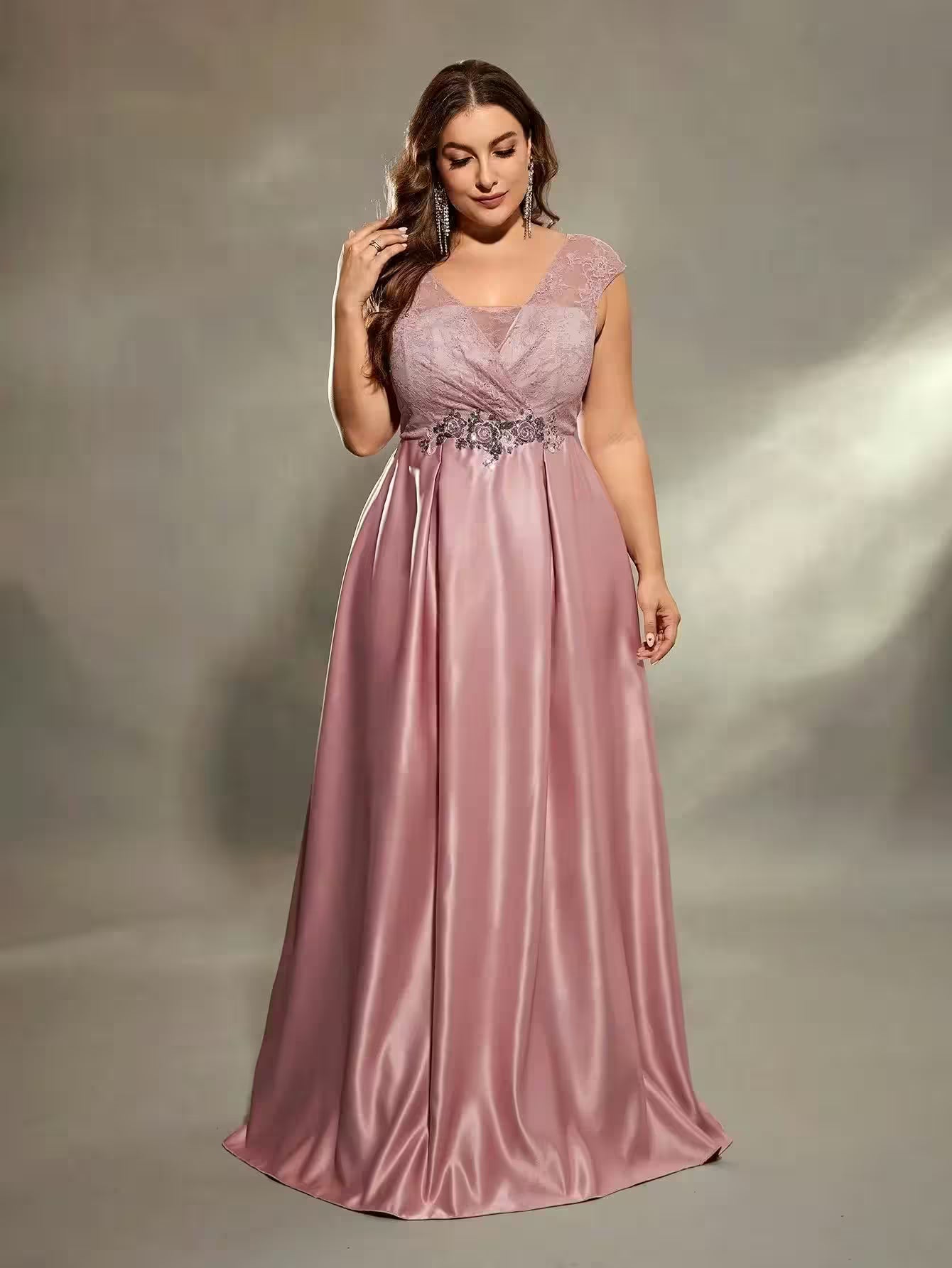 Plus-size hollowed-out shoulder lace chest dress - Women's Fashion - View 5