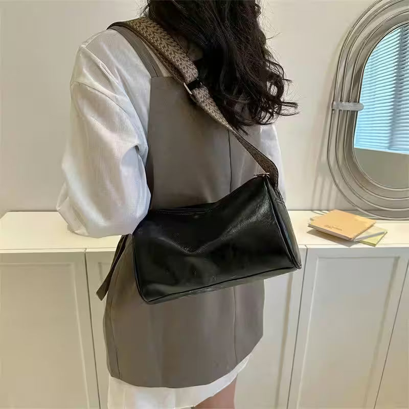 Leather Boston Small Handbag Crossbody Bag Casual - Additional View 2